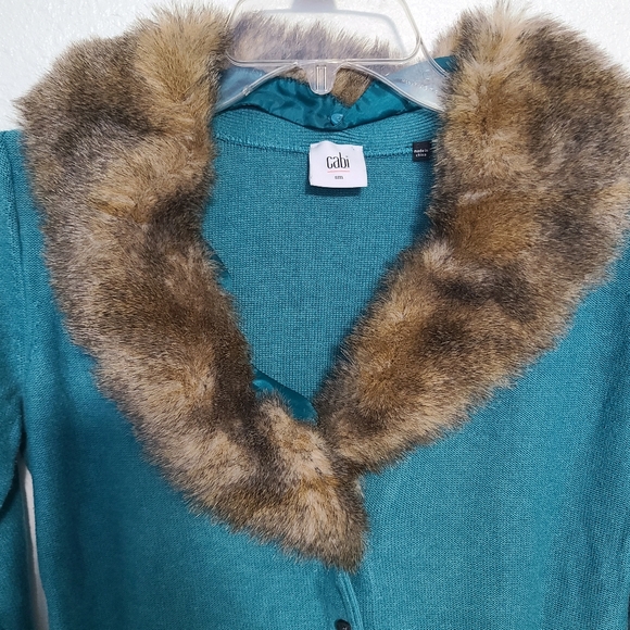 Cabi tearoom faux fur collar cardigan - Picture 7 of 10